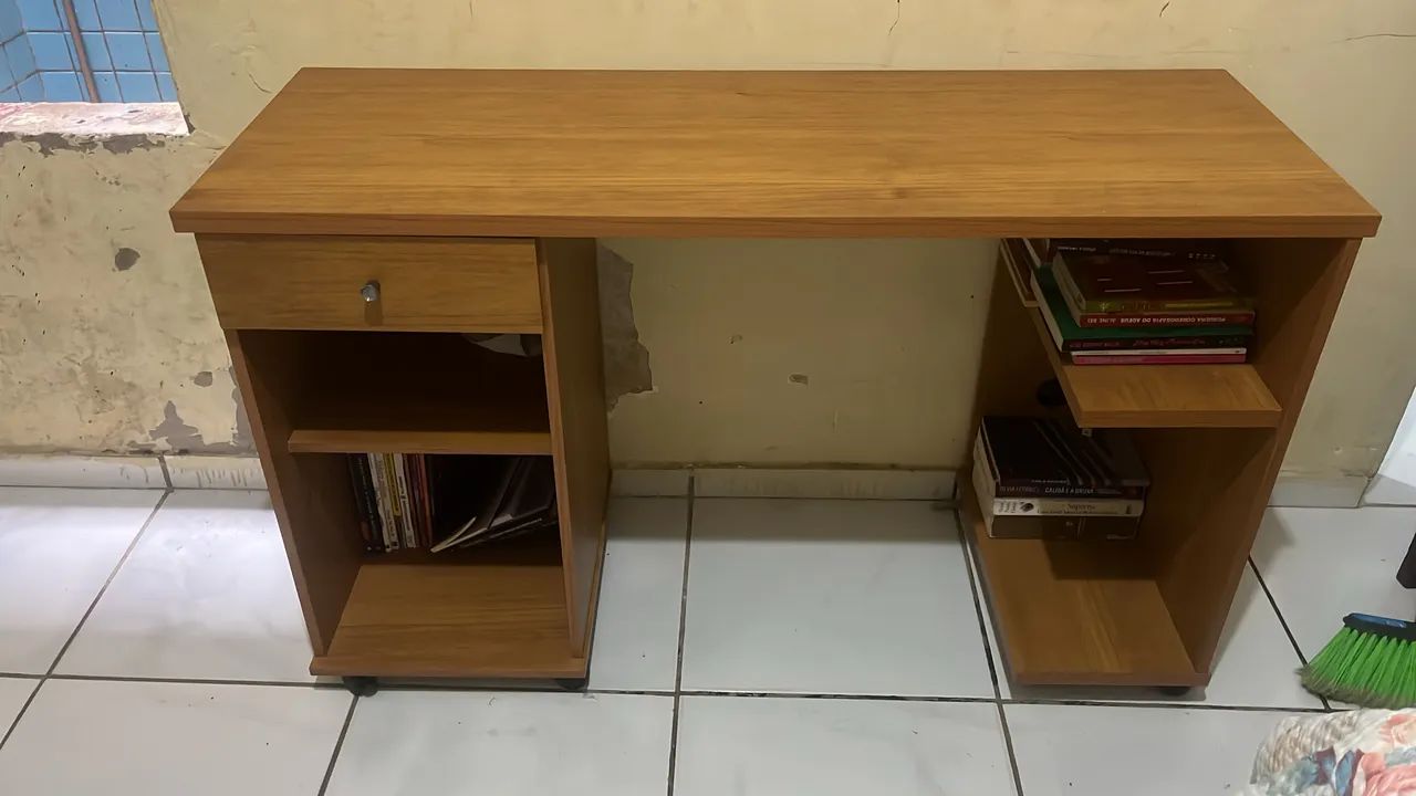 Escrivaninha a venda  - Foto 5