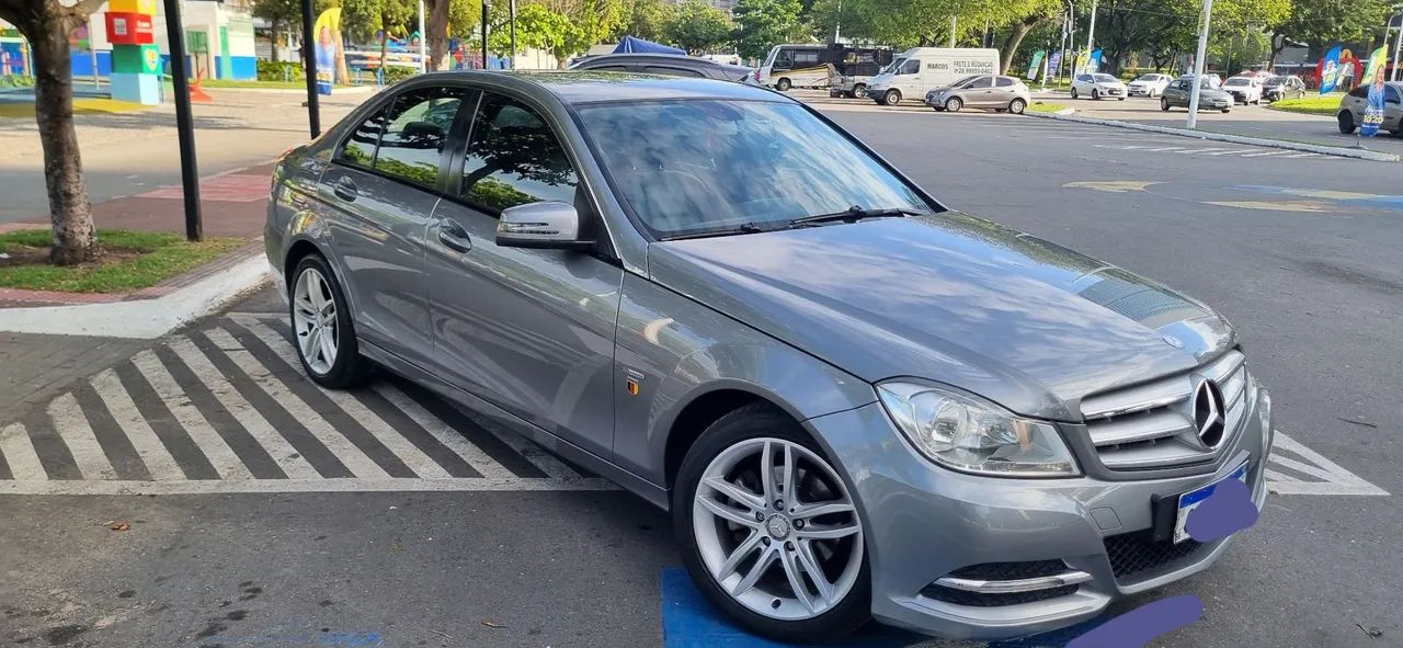 Mercedes-Benz C-180 CGI Classic 1.8 16V 156cv Aut. 2012