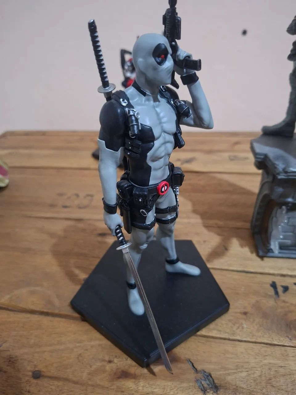 DEADPOOL Iron Studios  - Foto 2
