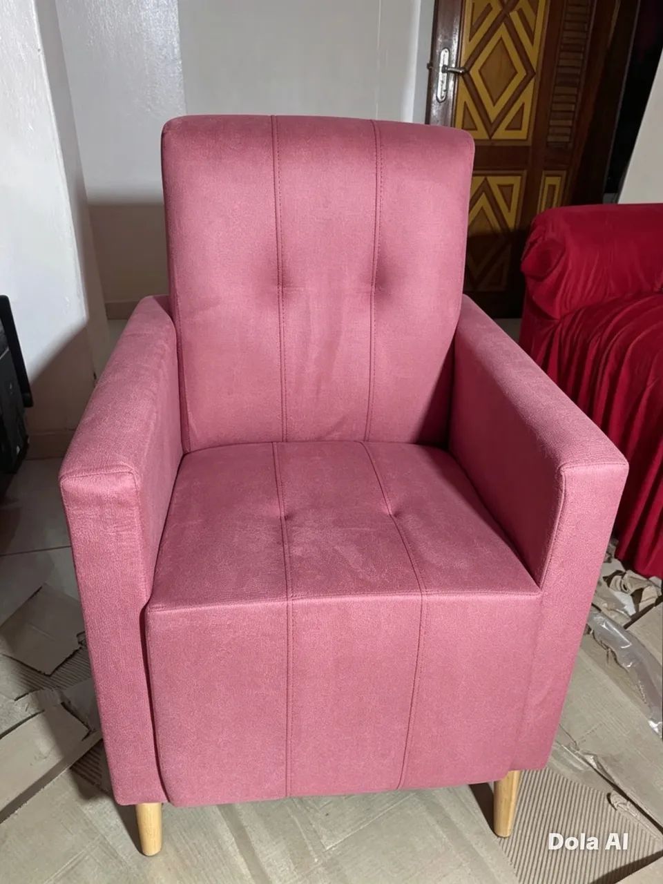 Poltrona cor de rosa 