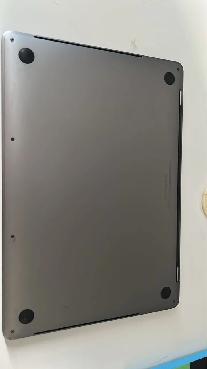 MacBook Pro 13 (2016) - Intel i5 - 8GB RAM - macOS Monterey