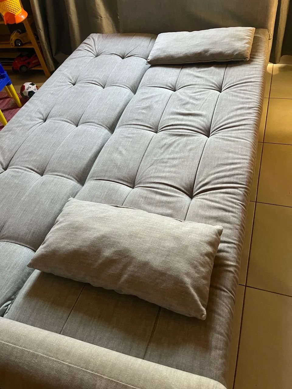 Sofá Cama Cinza com 3 Posições de Encosto Reclinável  - Foto 3