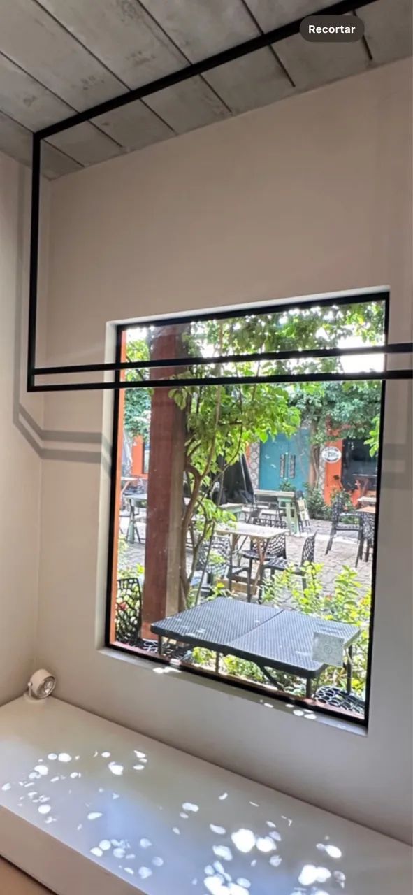 Arara suspensa para loja + base chão 
