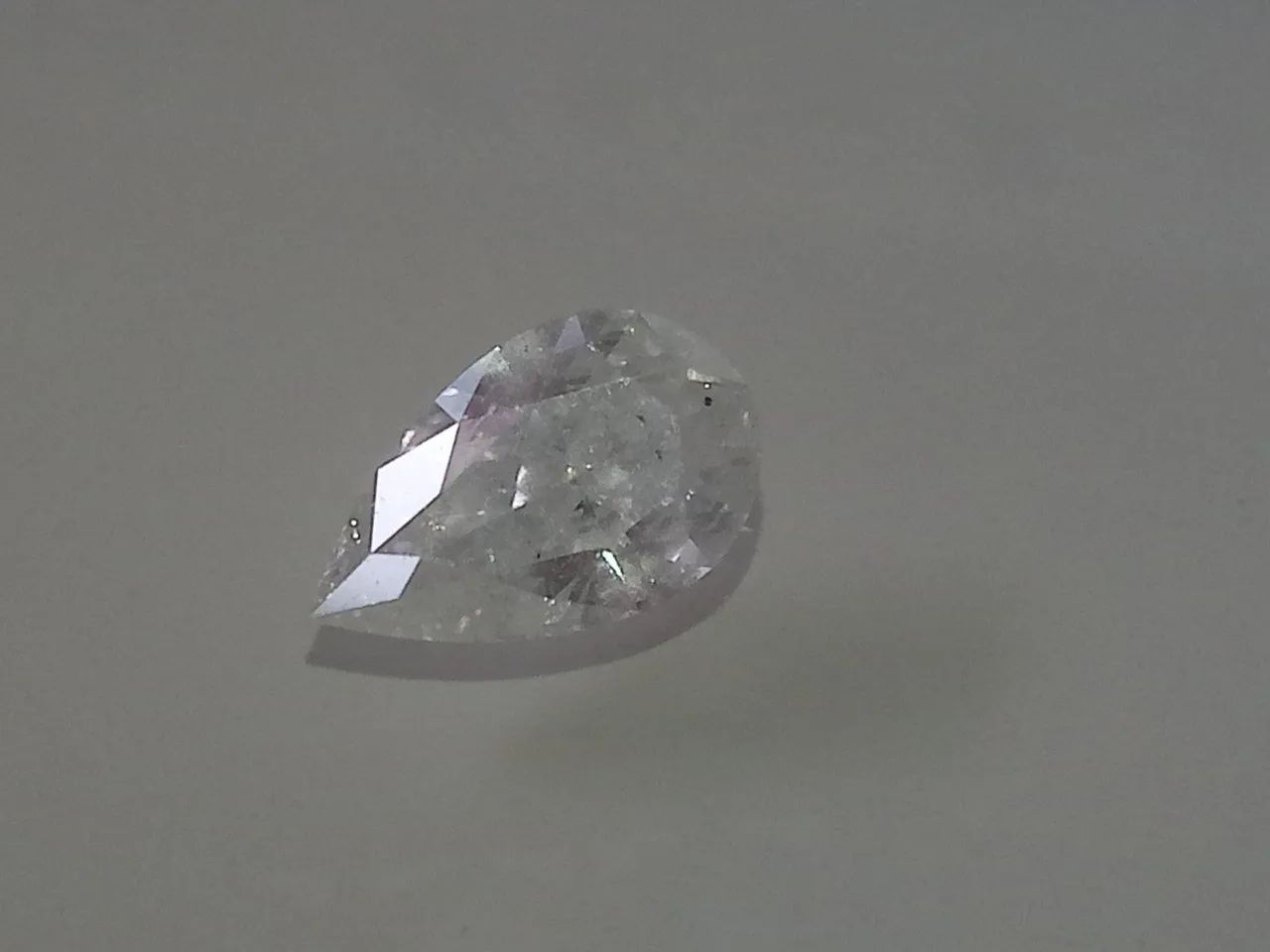 Diamante com certificado internacional 