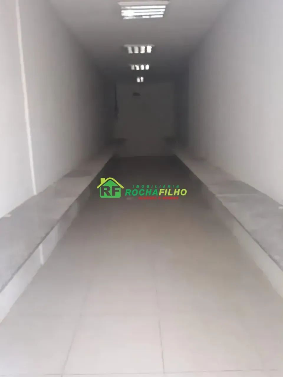 CASA CORMECIAL NO CENTRO. - Foto 2