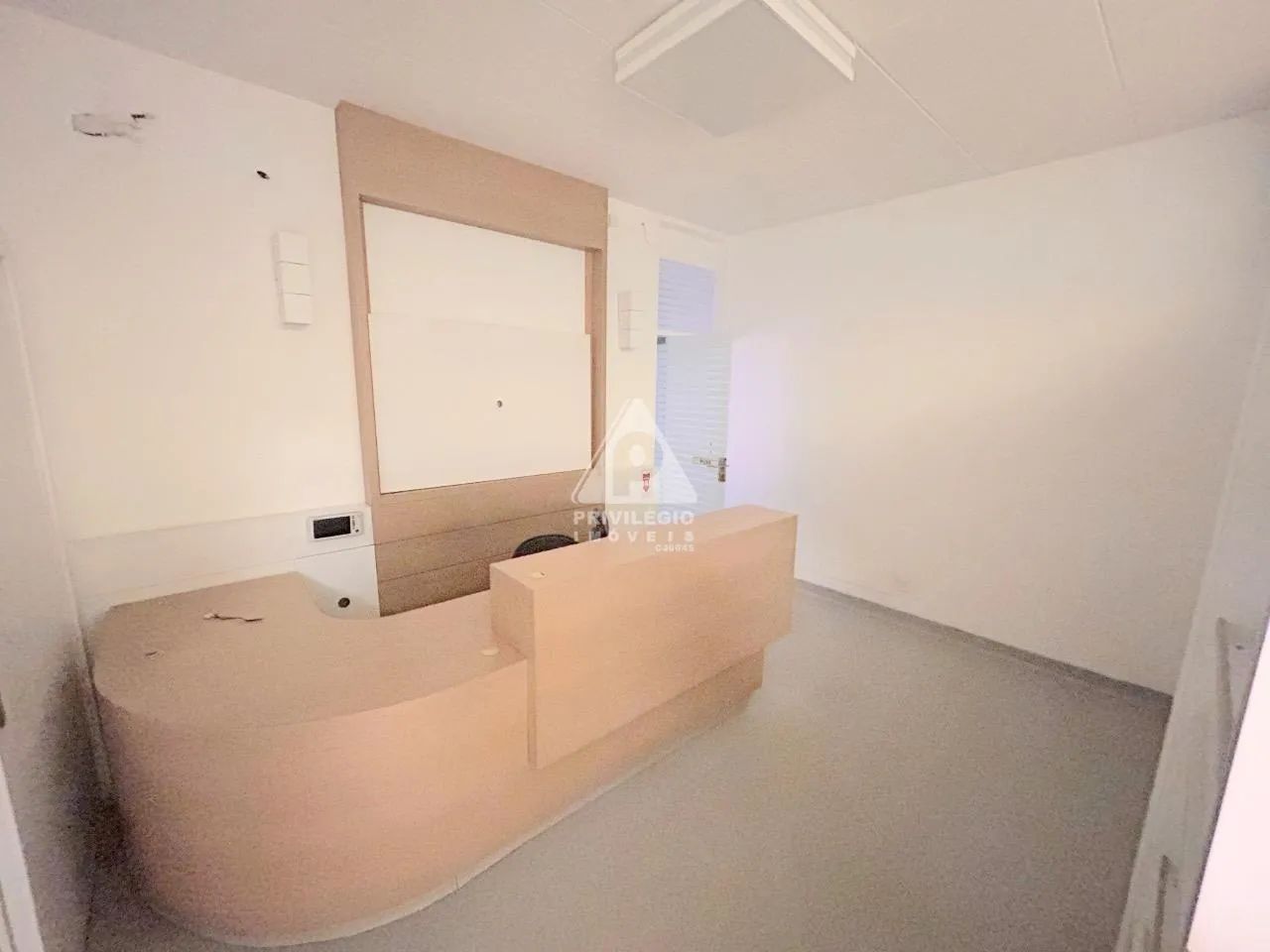 Sala comercial pronta para consultório médico em Botafogo  87 m²