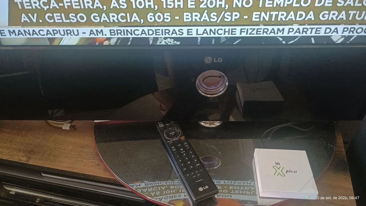 Troco TV LG 47 polegadas LCD Scarlett Full HD por uma TV menor e o restante em espécie  - Foto 5