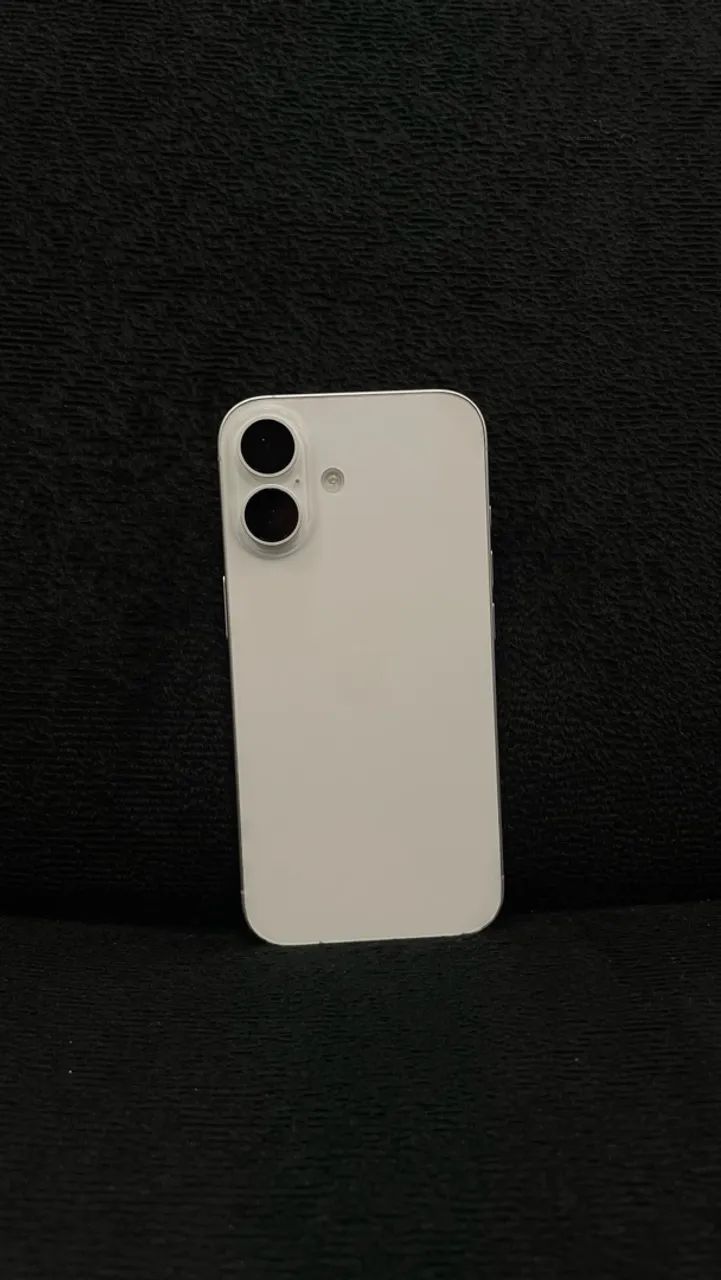Celular Apple 16 branco usado 