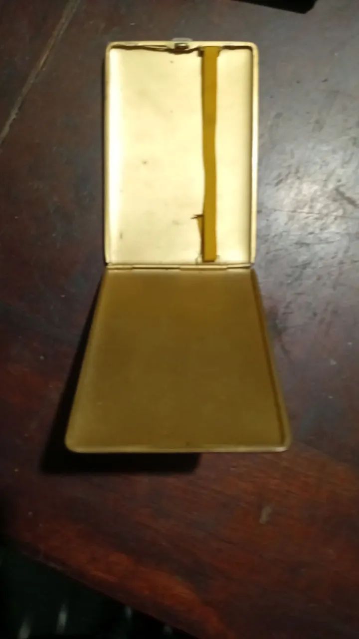 Porta cigarros antigo