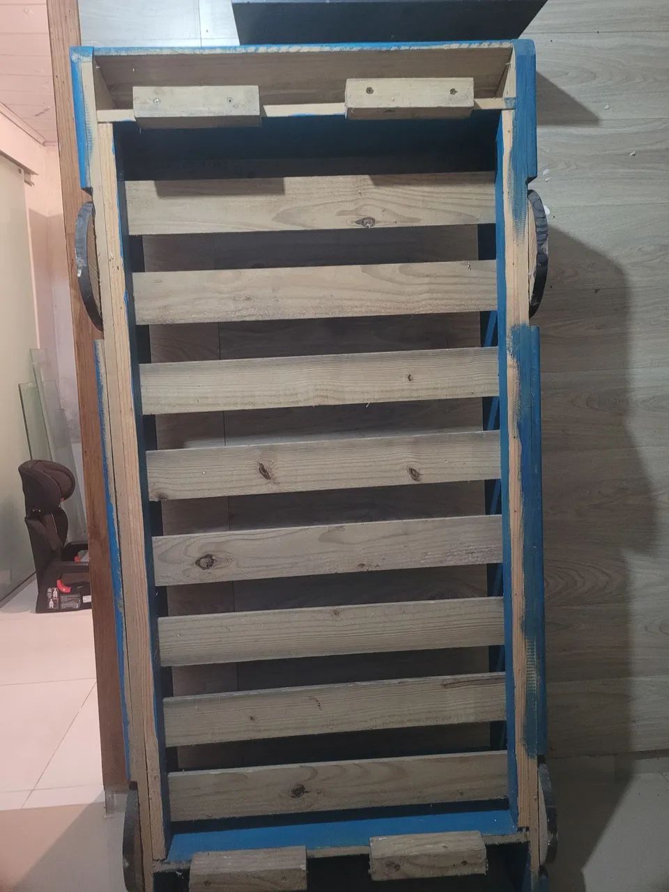 Base de cama de madeira infantil 