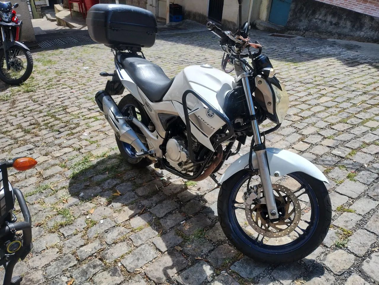 Fazer 250