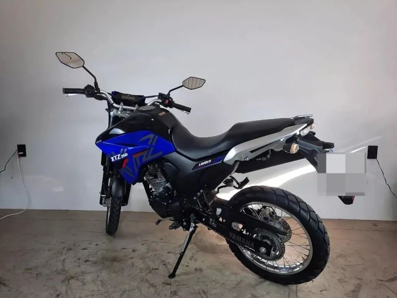 XTZ Lander 250 - Foto 4