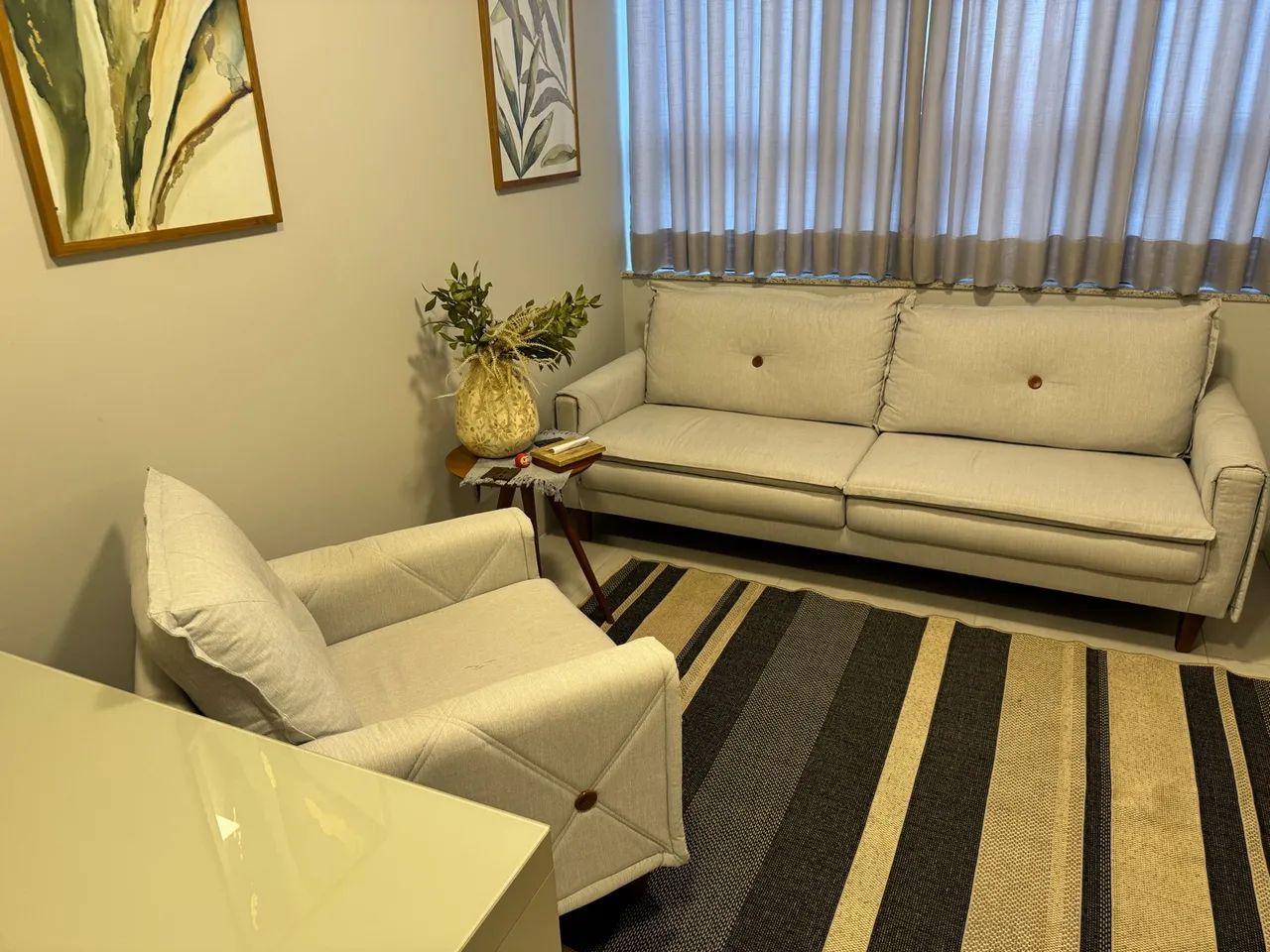 Conjunto de sofá + poltrona