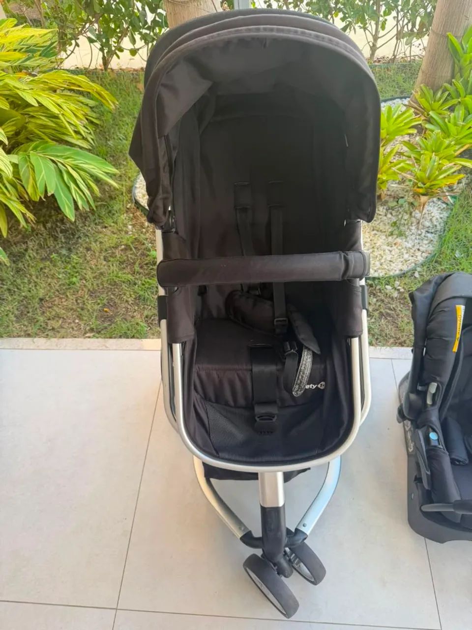 Kit Carrinho de Bebê e Banco para Carro - Foto 2