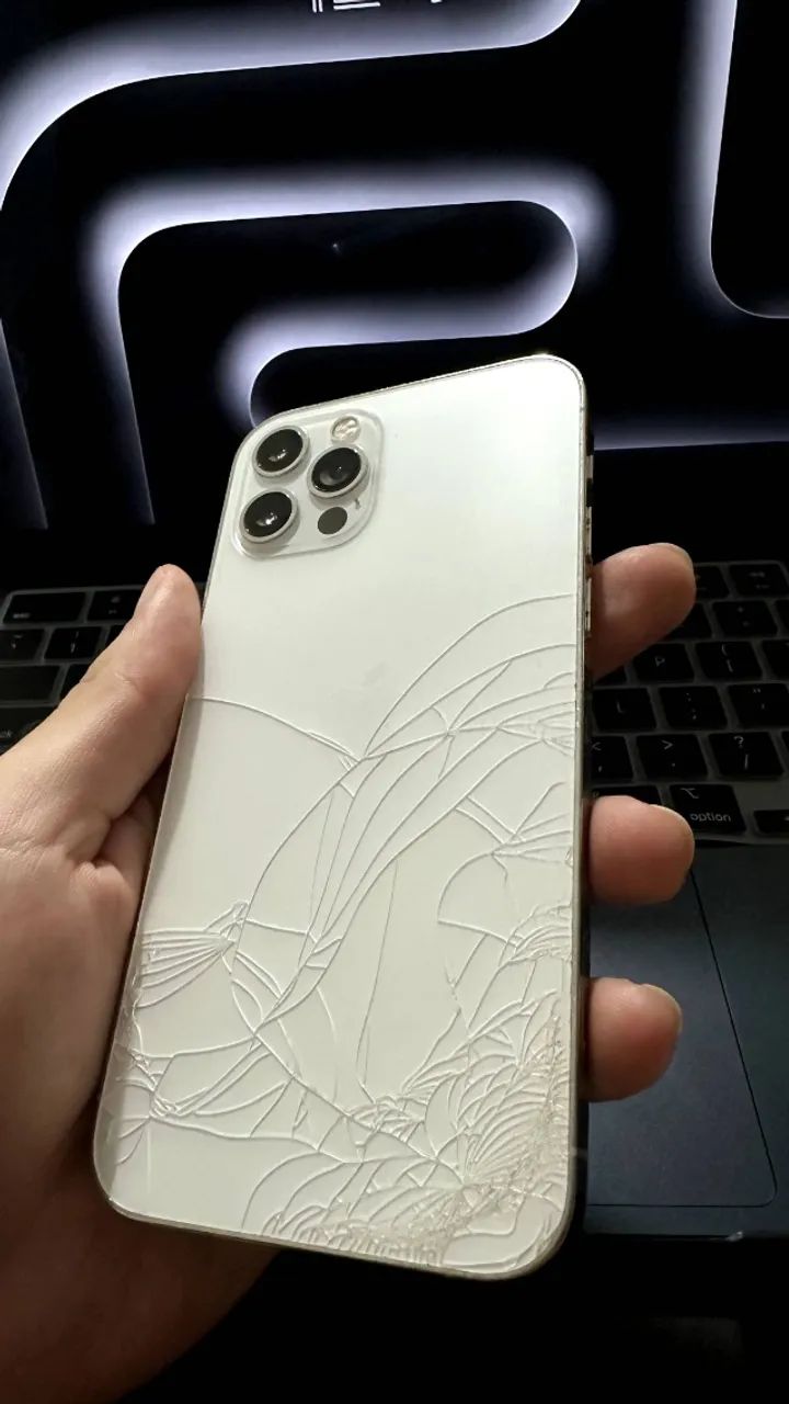 iPhone 12 pro 256 | Leia a legenda - Celulares e Smartphones