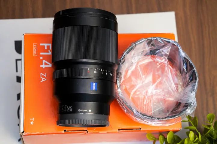 SONY ZEISS DISTAGON - 35mm 1.4 Full Frame - Mount E - Câmeras e