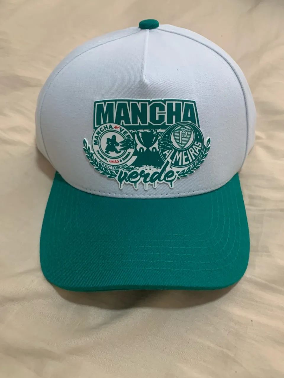 Boné Mancha Verde aba curva verde e branco