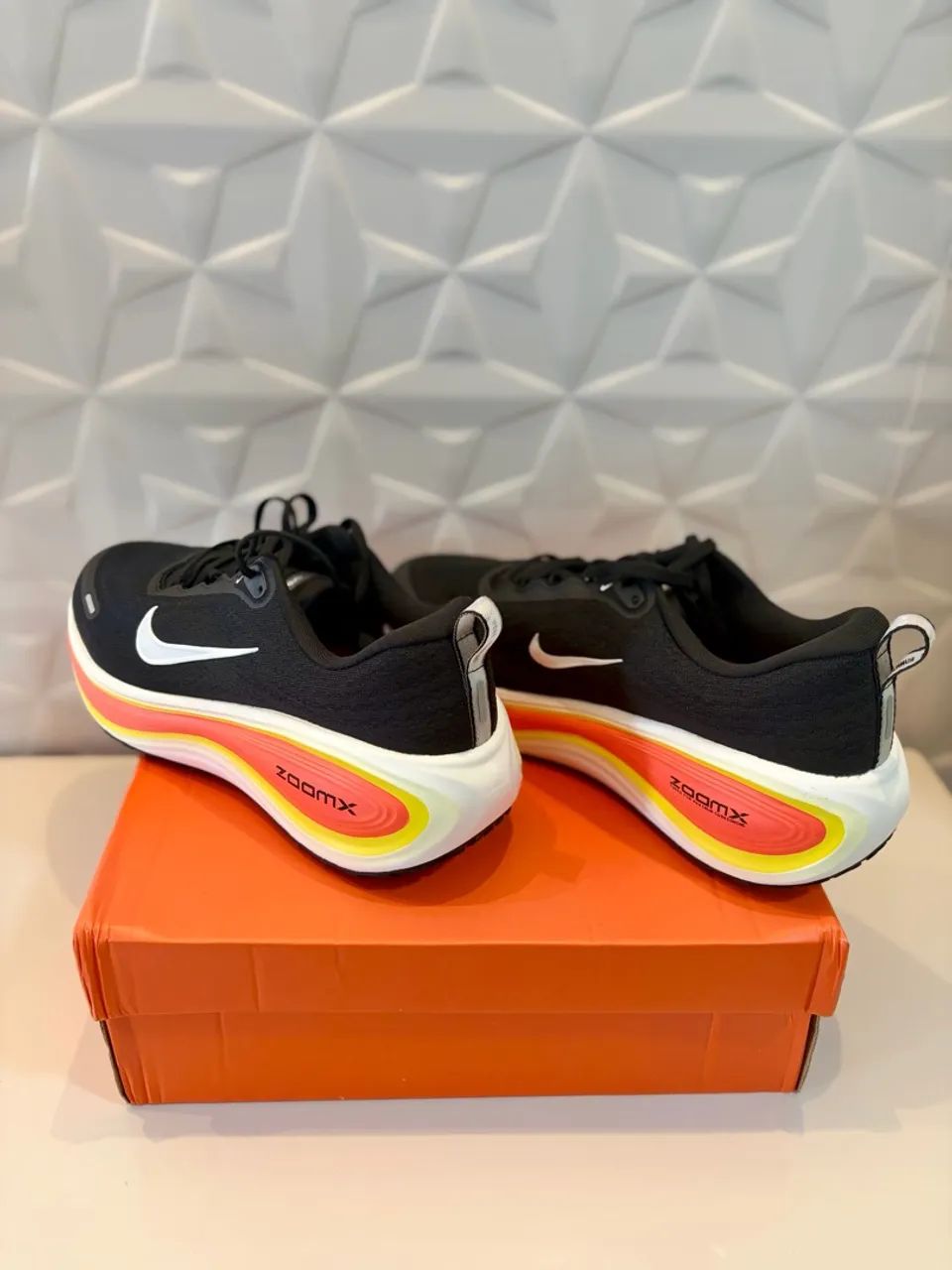 Tênis Nike Vomero Plus  - Foto 4