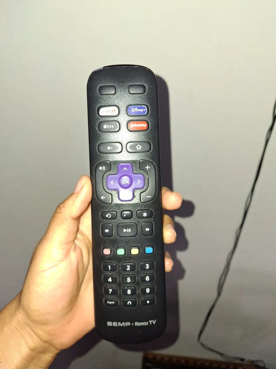 TV SEMP ROKU 32 SEMI NOVA ainda no plástico  - Foto 2