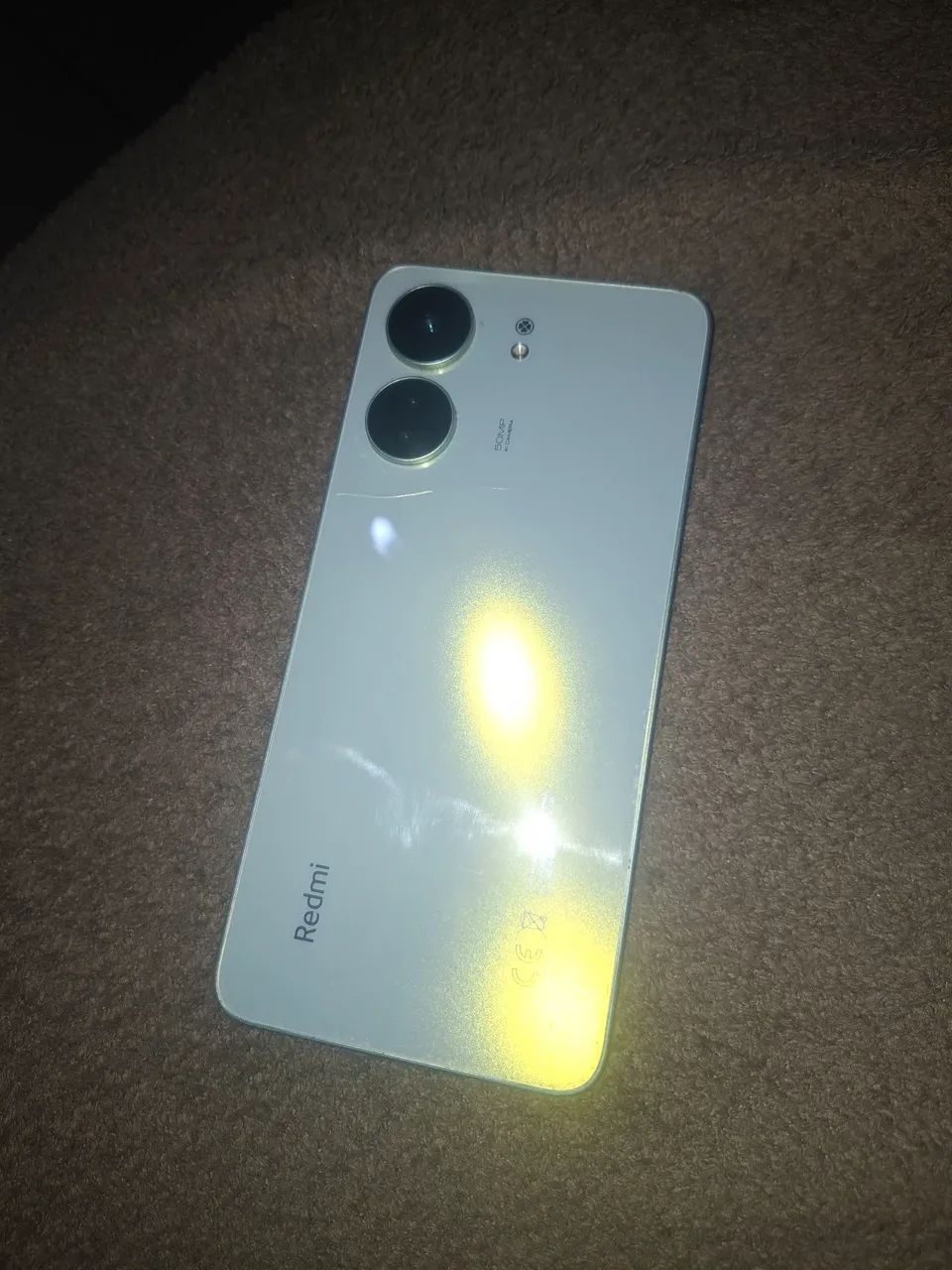 REDMI 13C com 4GB Ram & 128 de Armazenamento