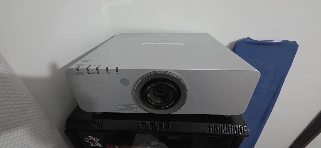 Projetor Panasonic  - Foto 2