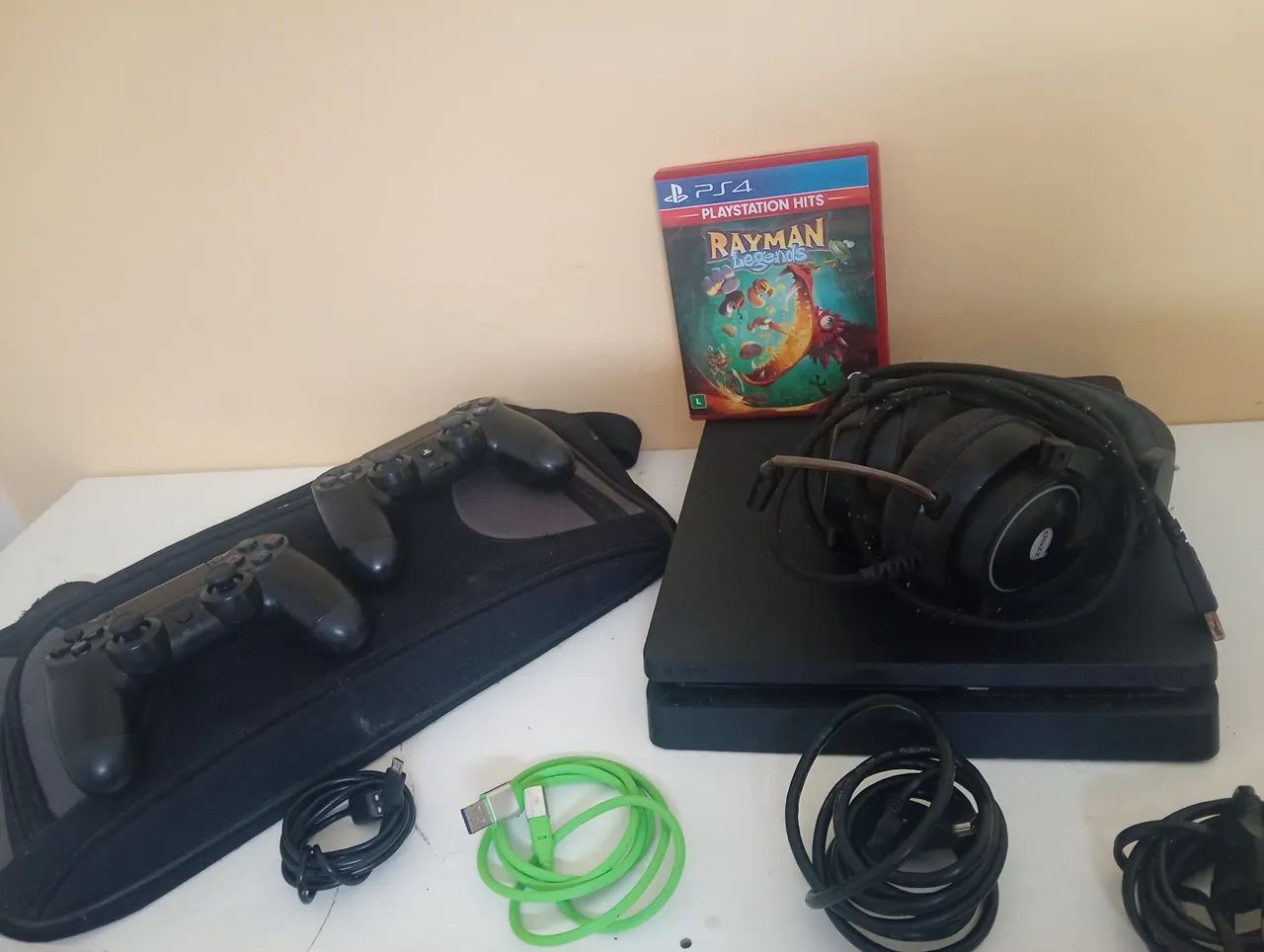PS4 ? 1T - Foto 5