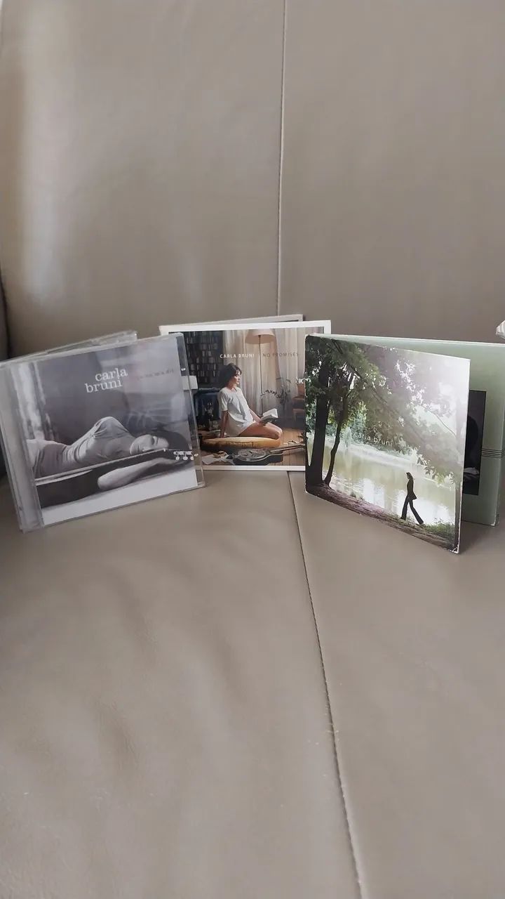Cd Carla Bruni Francês ( 3 cds) excelentes 