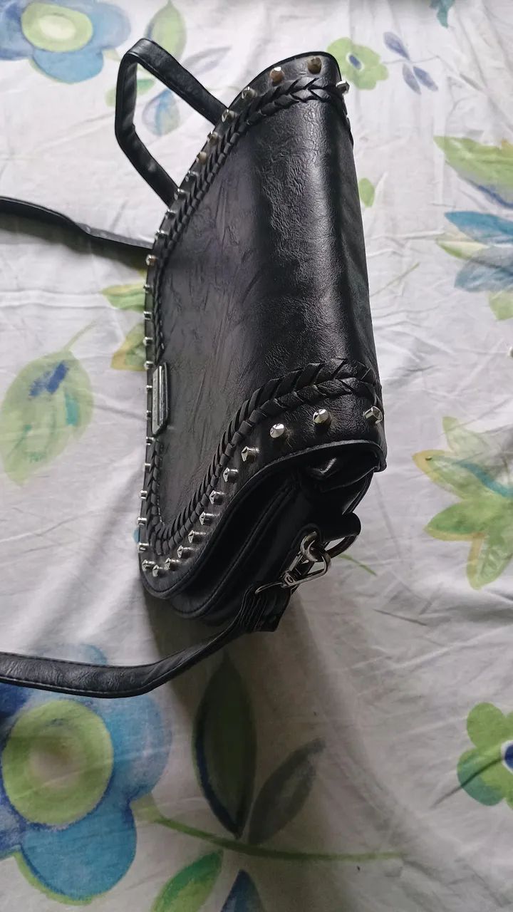 Bolsa feminina em couro  - Foto 4