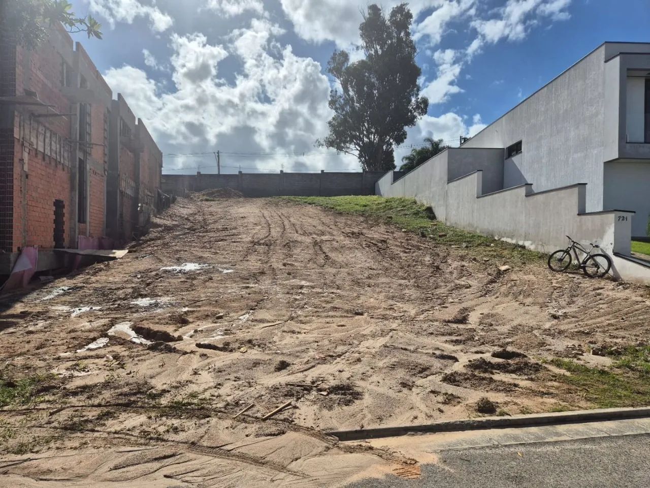 Terreno de 655,40 m2 à Venda - Alphaville Nova Esplanada 2 - Votorantim/SP