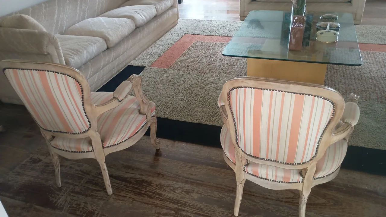 Cadeiras Estilo Luís XV  - Foto 3