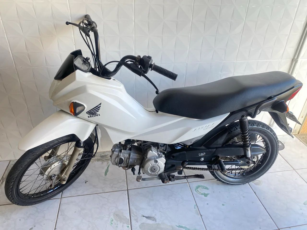 Vendo moto emplacada  - Foto 4