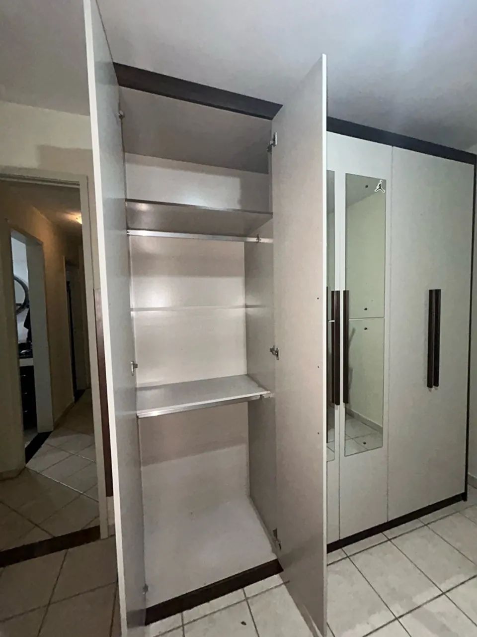 Guarda roupa branco - Foto 2