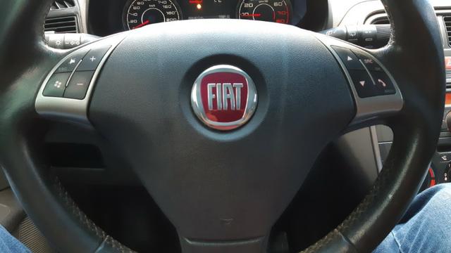 Fiat Punto Essence 1.6 Flex 16v 2012 Completo - Foto 19