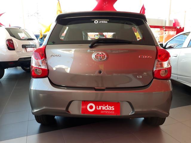 Toyota etios x 1.3 - Foto 4