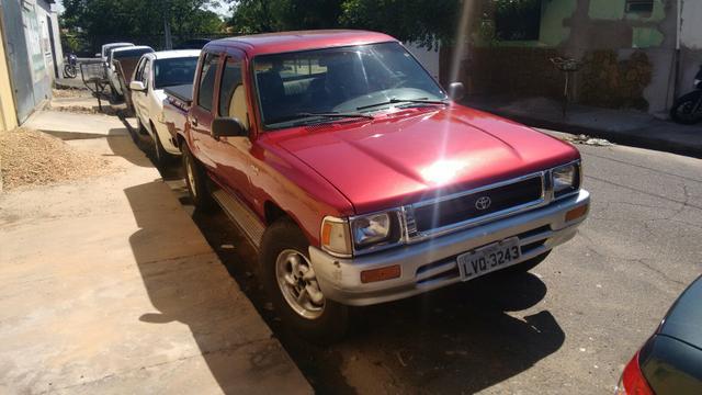 Hilux stand 4x2 99