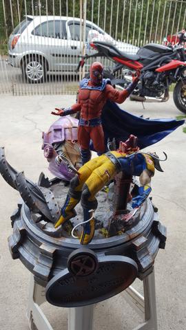 Diorama magneto vs Wolverine