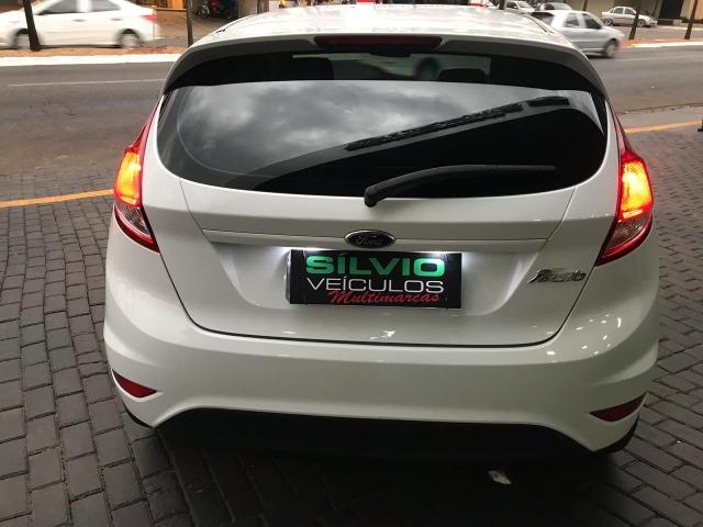 Fiesta SE 1.5 2014 impecavel - Foto 9