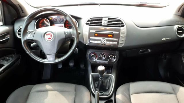 Fiat Bravo 2014 Essence 1.8 70.000km - Foto 12