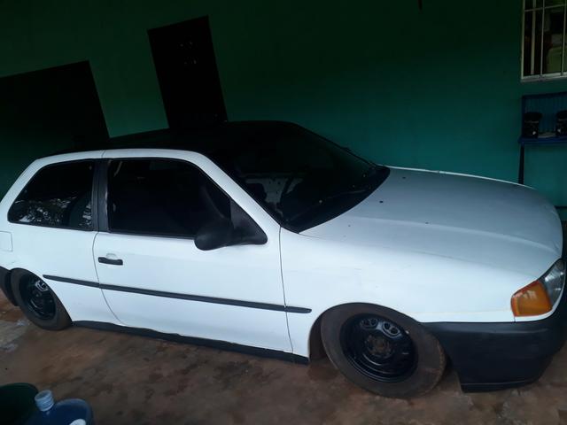Gol g2 1.6 pra quem quer montar um som ele é uma otima opcao - Foto 2