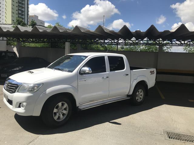 Hilux srv automática 2014