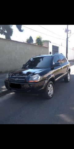 Hyundai Tucson 2.0 GL automática com kit gas