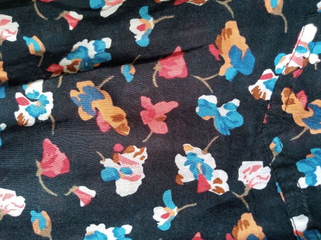 Camisa estampada. - Foto 4
