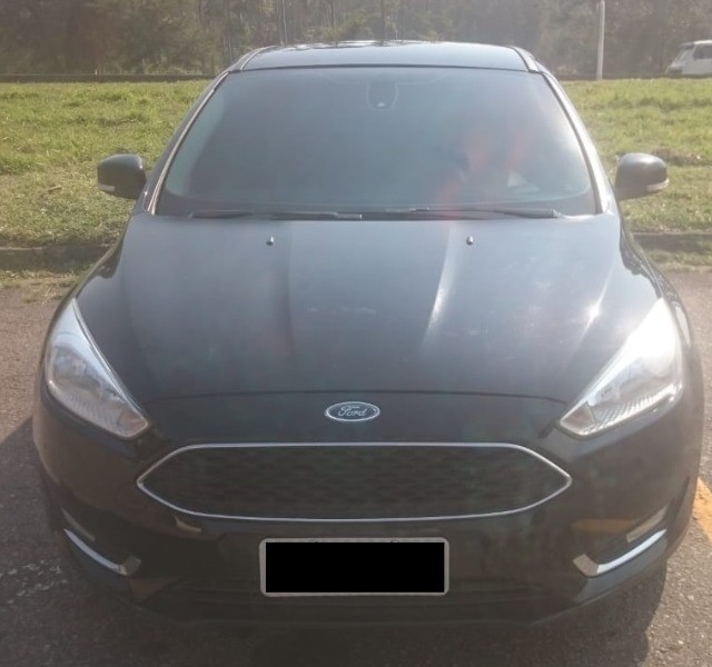 FORD FOCUS SE 2.0 SEDÃ- IMPECÁVEL