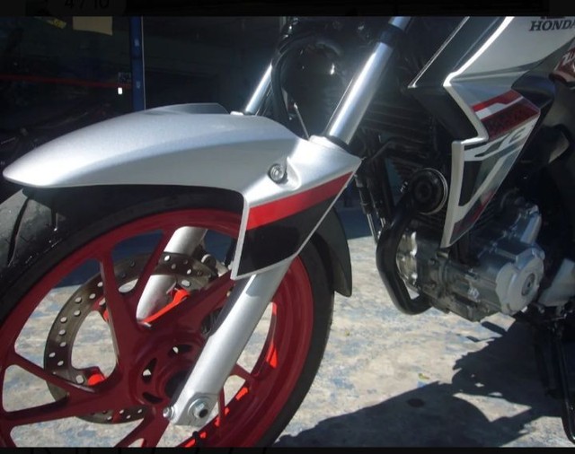 HONDA CB TWISTER