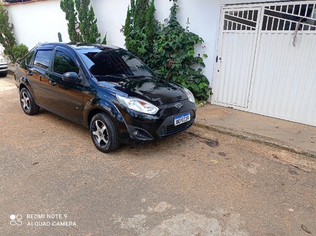 FIESTA SEDAN SE 1.6 COMPLETO