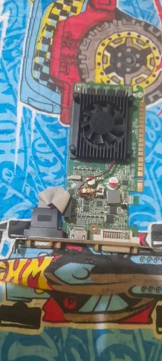 Placa Mãe Asus P8T com Cooler Master V8 - Foto 2