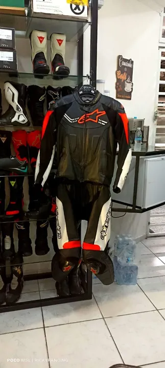 Macacão em couro ALPINESTARS 52 duas peças