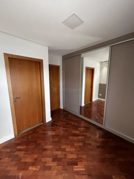 Apartamento de 3 Dormitórios com Suíte e Ar Condicionado para Locação no Centro de Maringá - Foto 15