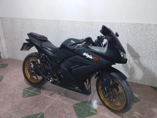 Moto Kawasaki Ninja 250 