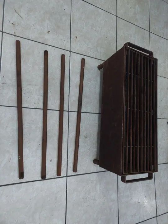 Churrasqueira de ferro com suporte removível - Foto 6